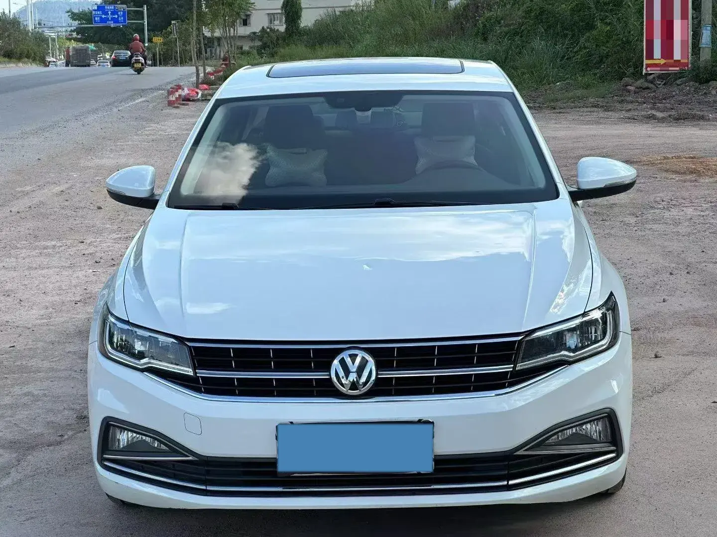 2019 VOLKSWAGEN BORA thumbnail 2
