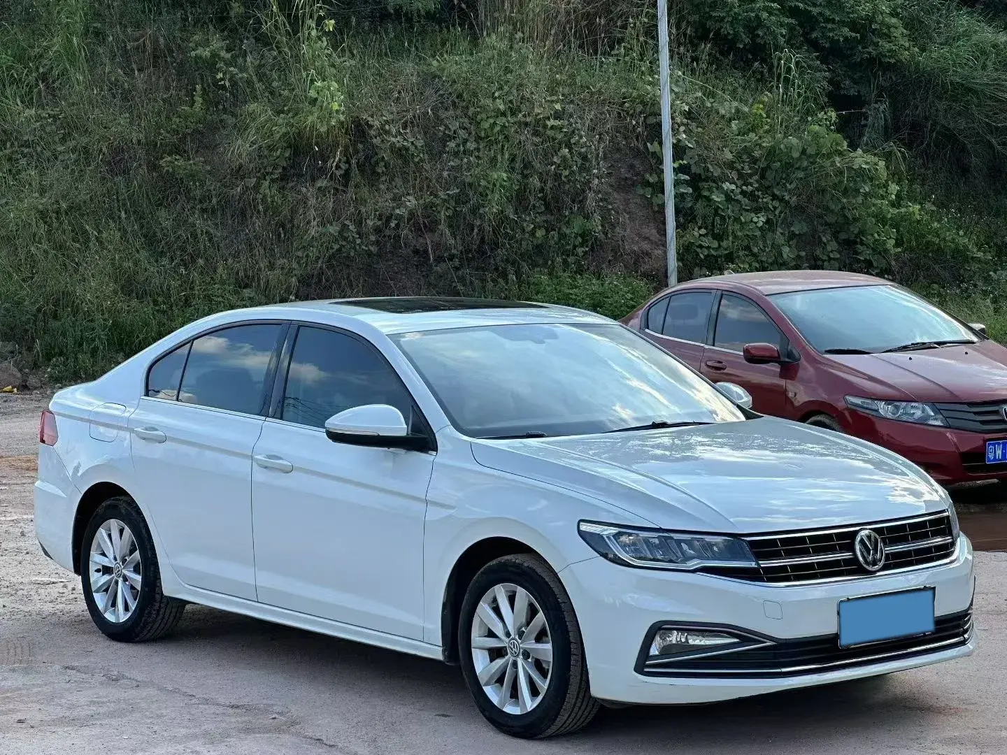 2019 VOLKSWAGEN BORA thumbnail 3