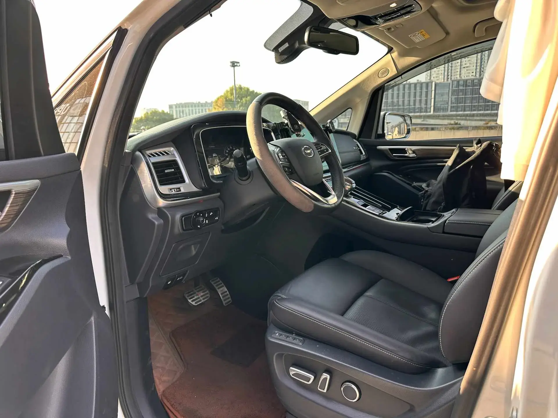 2021 GAC TRUMPCHI thumbnail 4