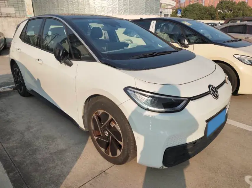 2025 VOLKSWAGEN ID.3 thumbnail 2