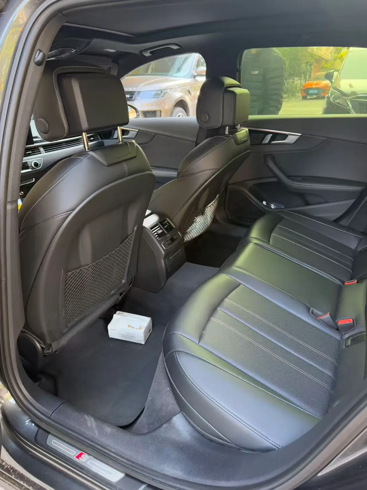 2024 AUDI A4L thumbnail 3