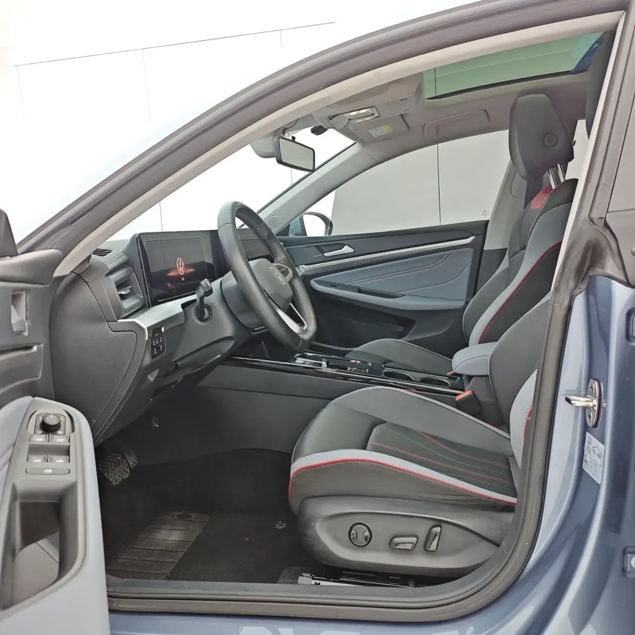 2022 VOLKSWAGEN LAMANDO thumbnail 4