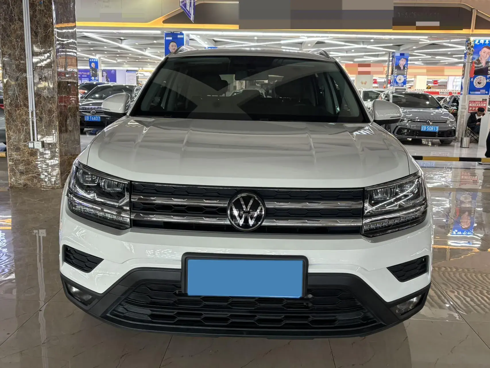 2022 VOLKSWAGEN THARU thumbnail 2