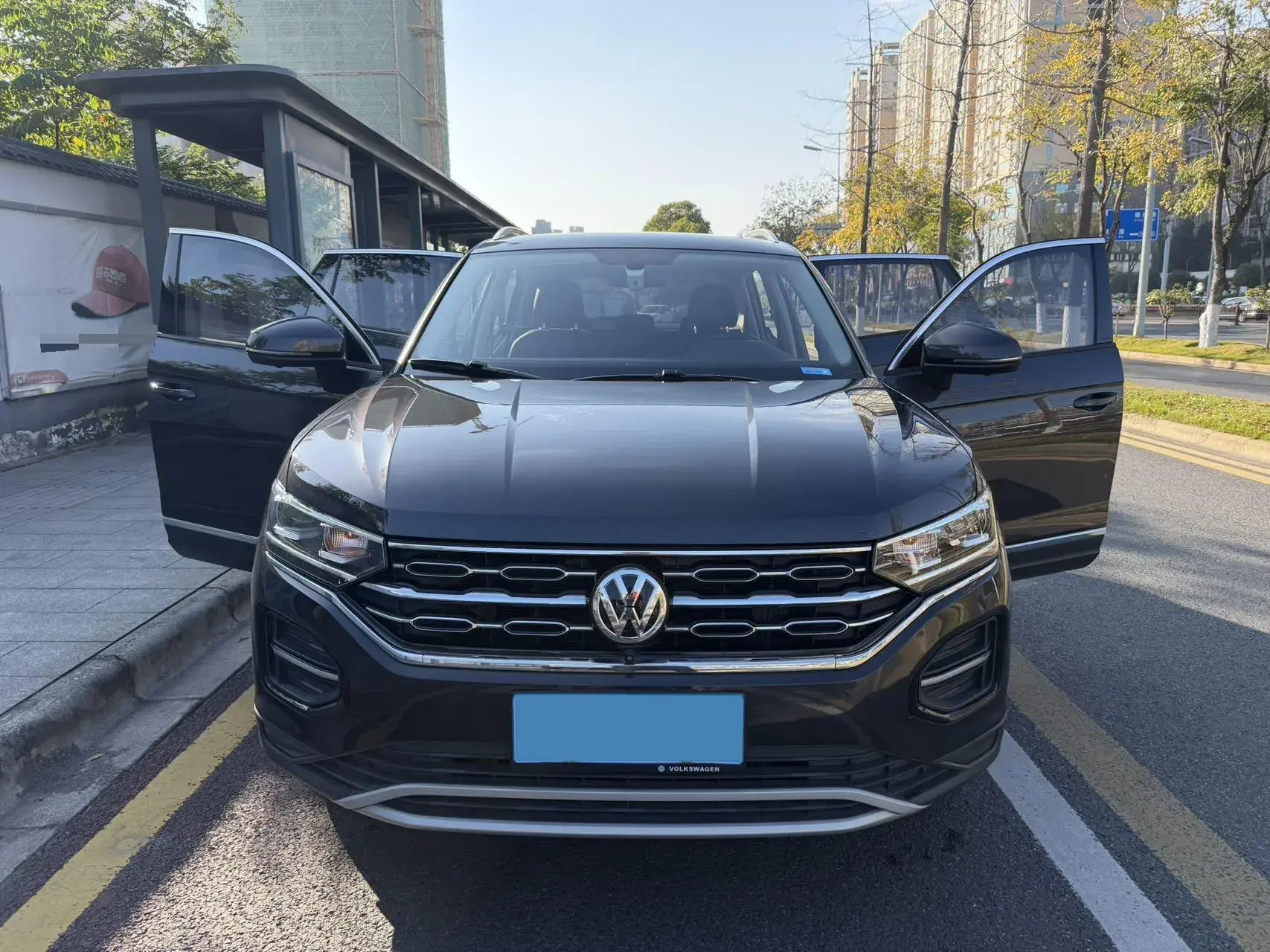 2020 VOLKSWAGEN TAYRON thumbnail 2