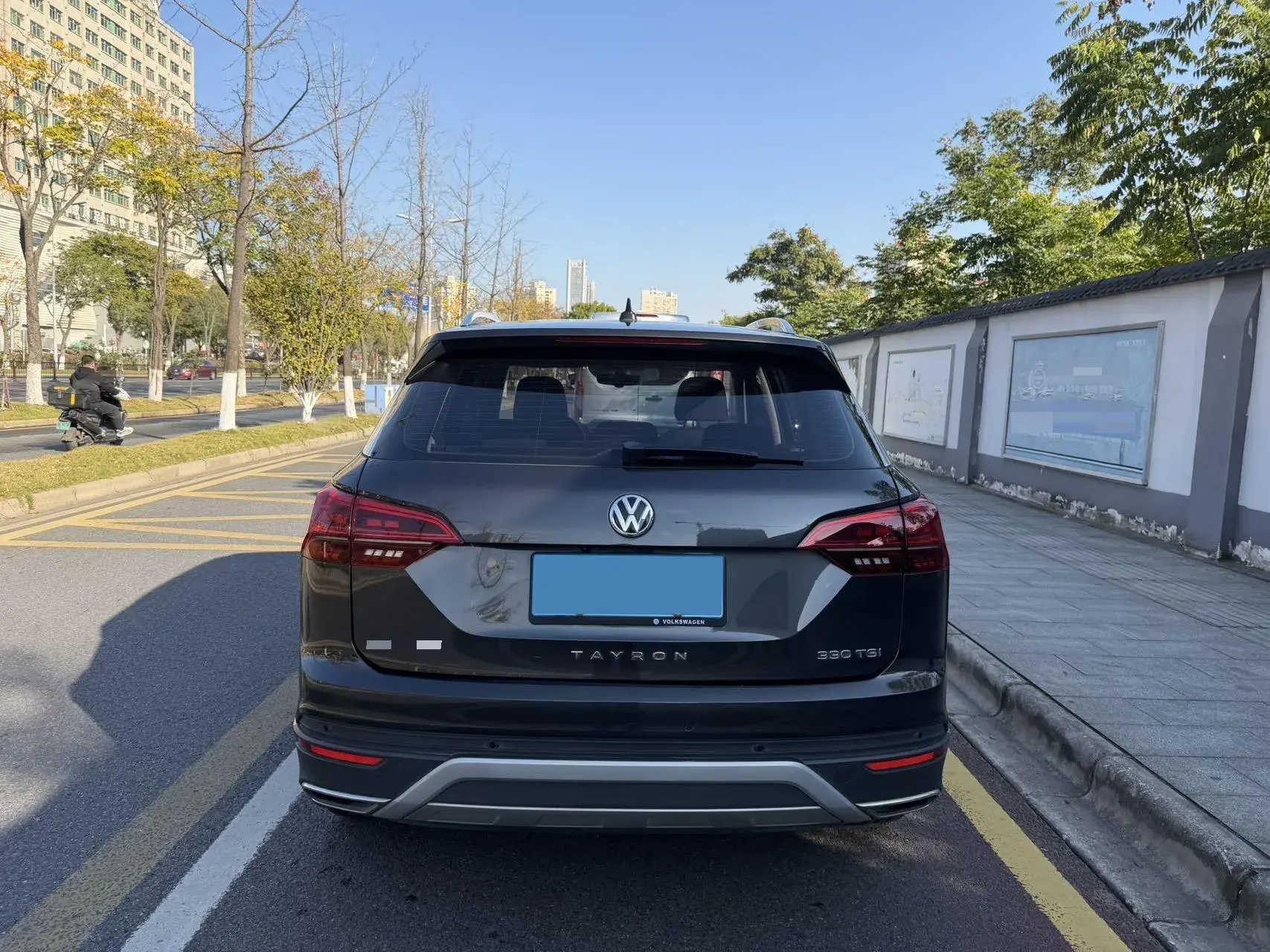 2020 VOLKSWAGEN TAYRON thumbnail 3