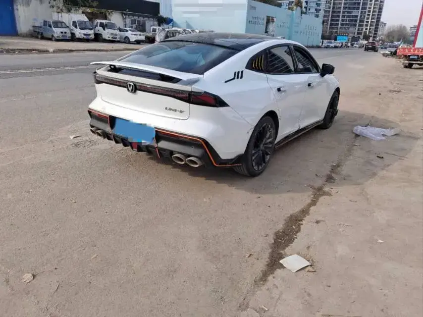 2022 CHANGAN UNI-V thumbnail 4