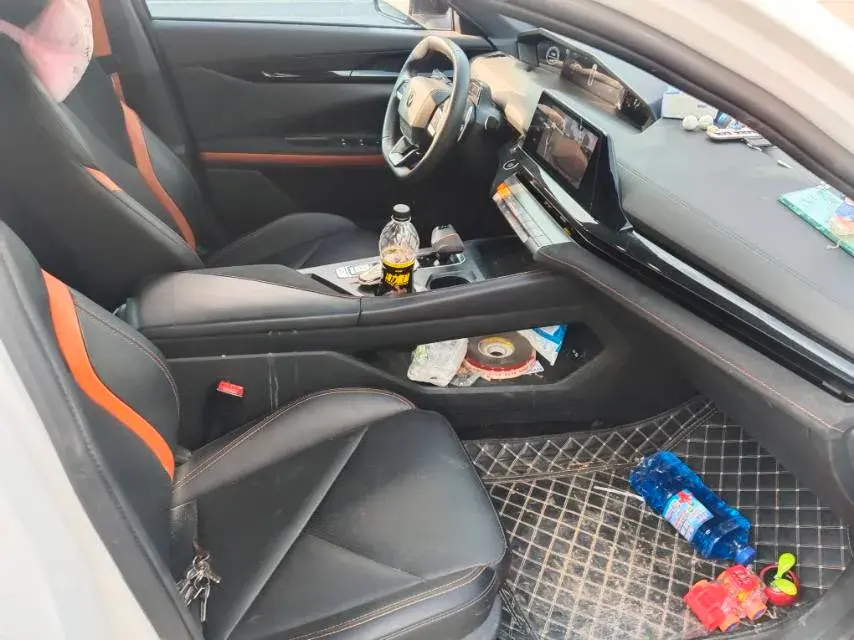 2022 CHANGAN UNI-V thumbnail 3