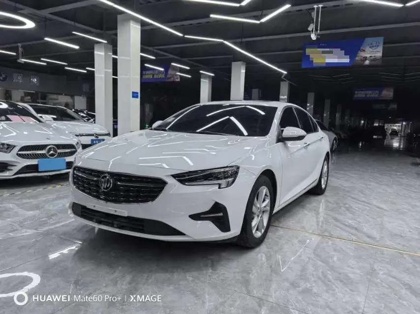 2020 BUICK REGAL view 1