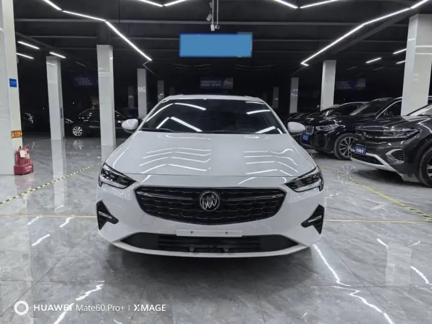 2020 BUICK REGAL thumbnail 3