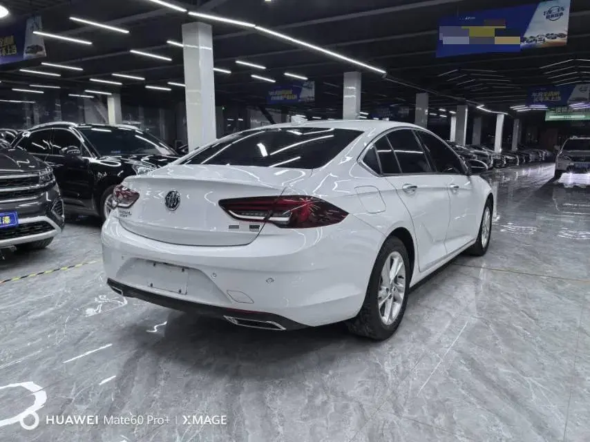 2020 BUICK REGAL thumbnail 2