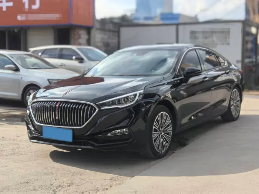 2022 HONGQI H5 view 1