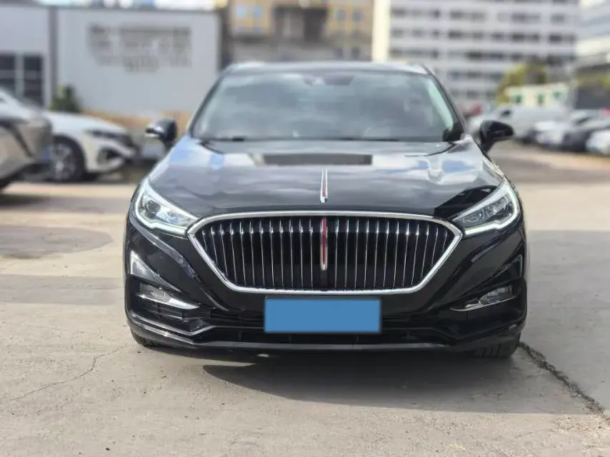 2022 HONGQI H5 thumbnail 2