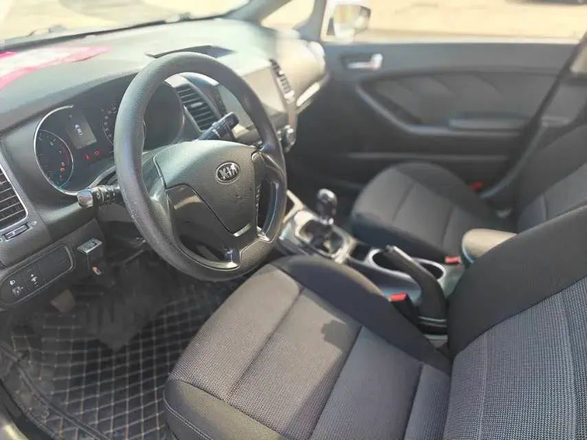 2016 KIA K3 thumbnail 4