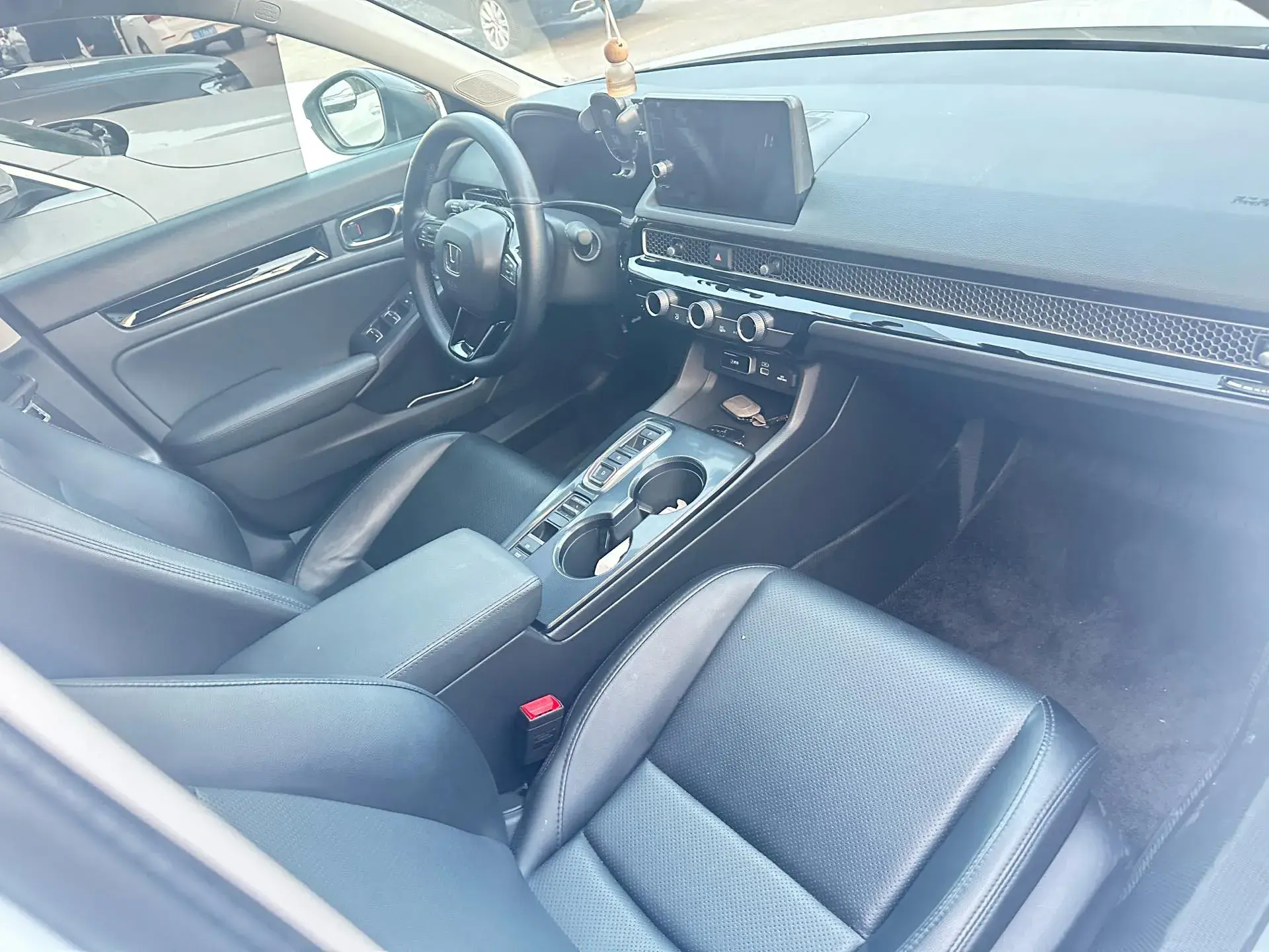 2023 HONDA CIVIC thumbnail 4