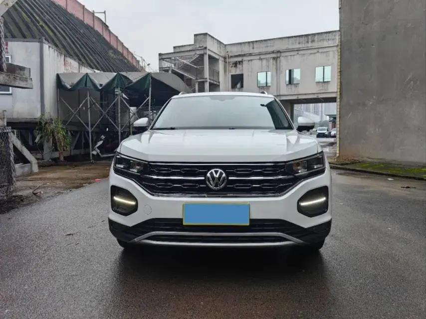 2019 VOLKSWAGEN TAYRON thumbnail 2