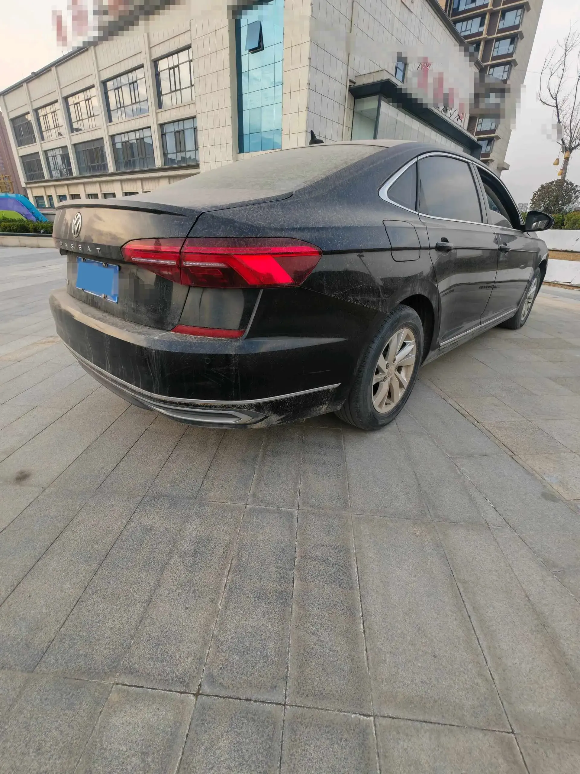 2020 VOLKSWAGEN PASSAT thumbnail 3