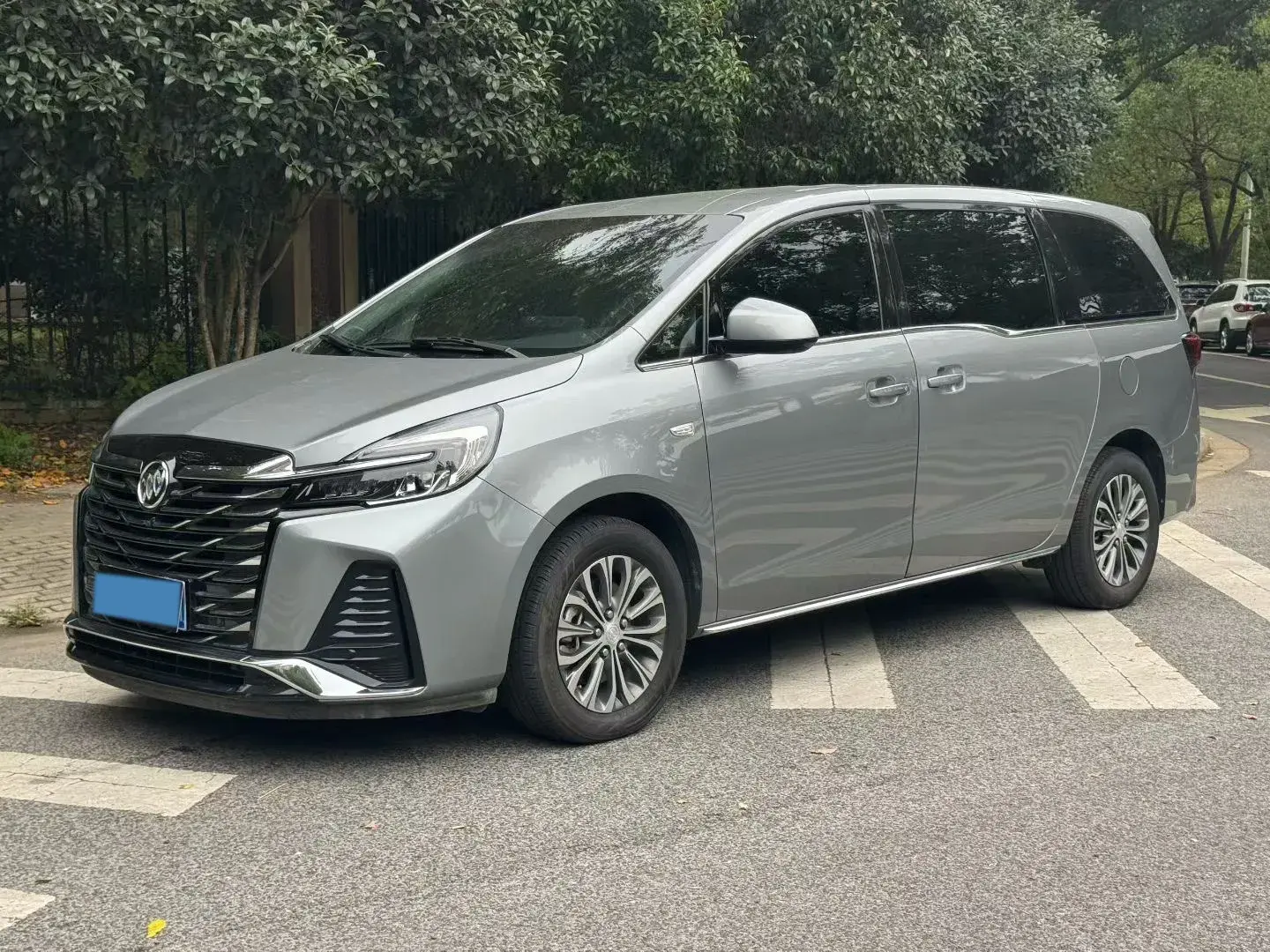 2023 BUICK GL8 view 1