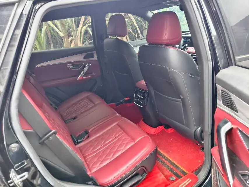 2023 JETOUR X70 thumbnail 4