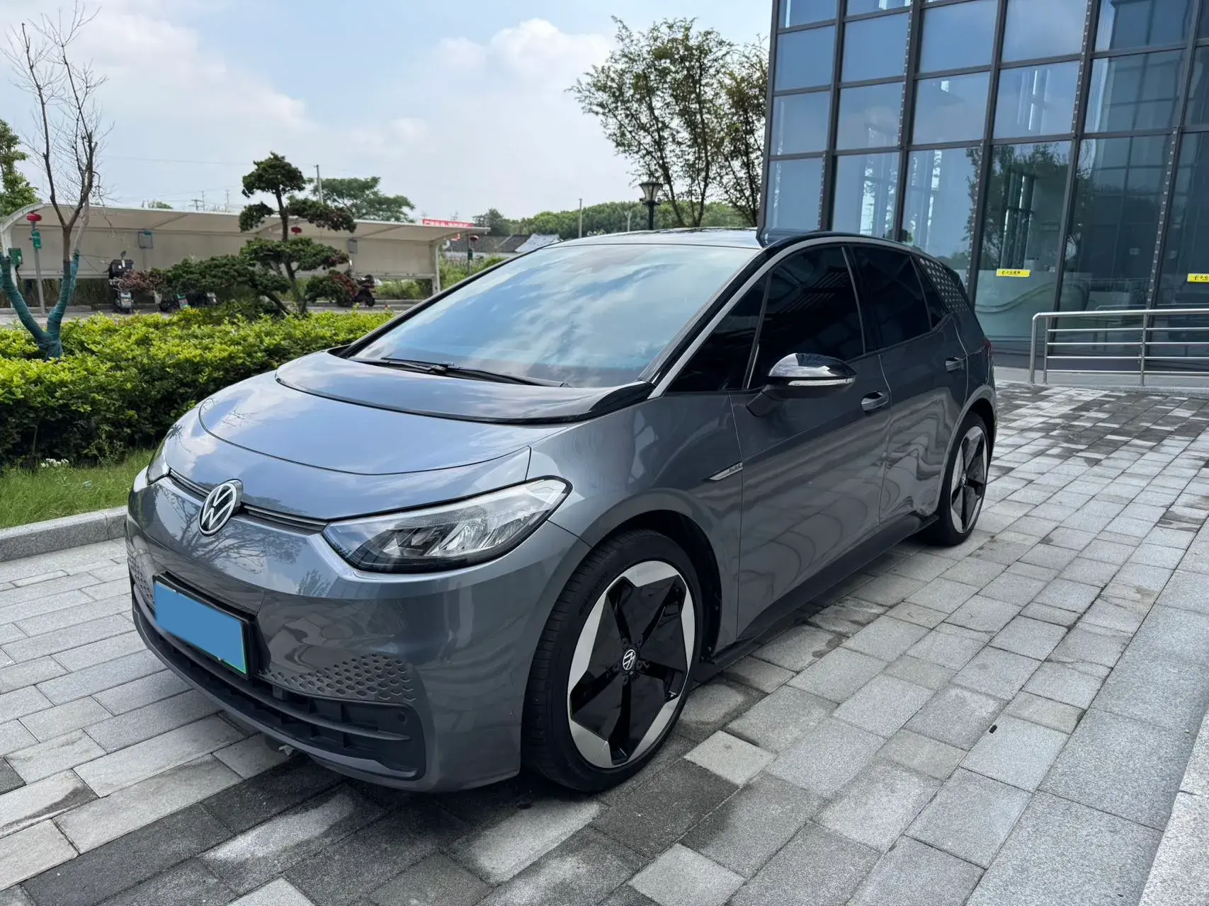 2023 VOLKSWAGEN ID.3 view 1