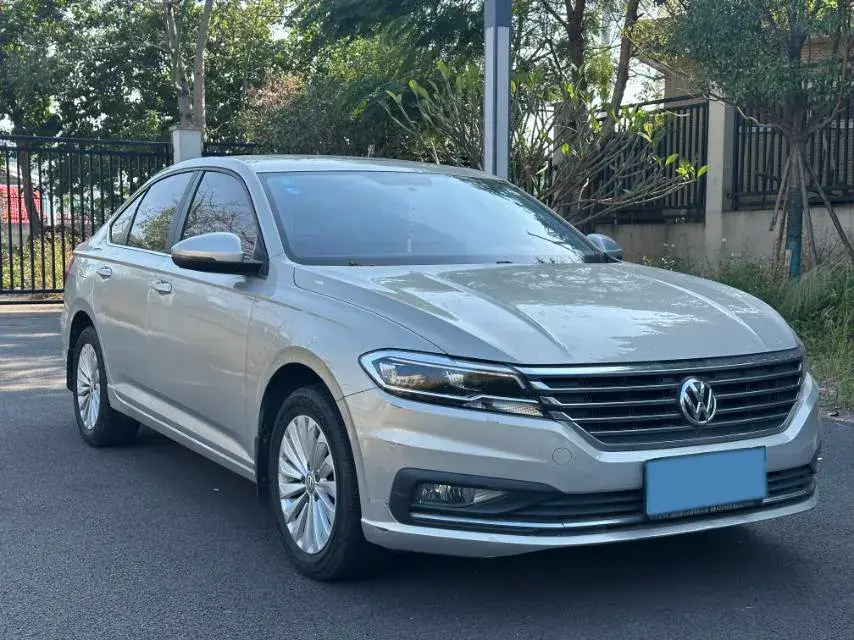 2019 VOLKSWAGEN LAVIDA thumbnail 3