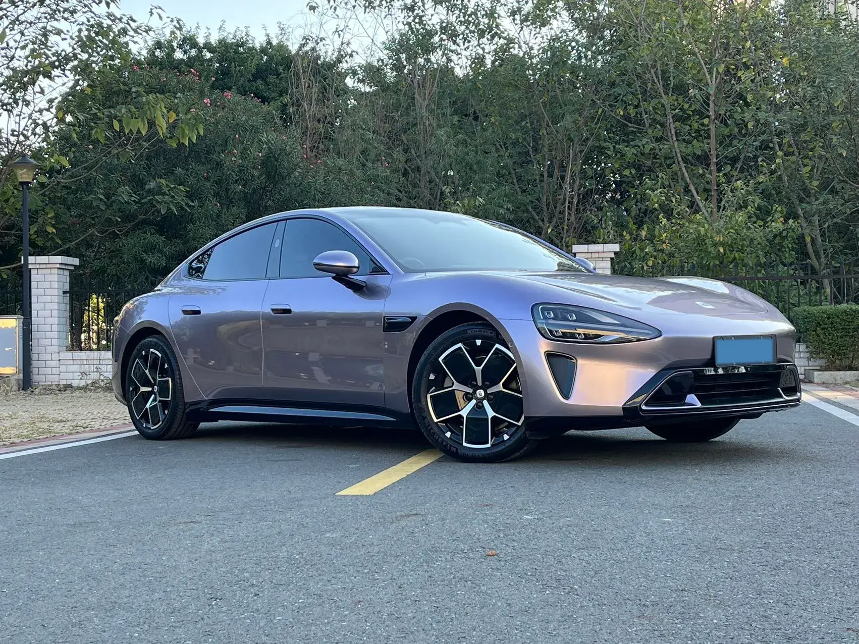 2024 MI SU7 thumbnail 2