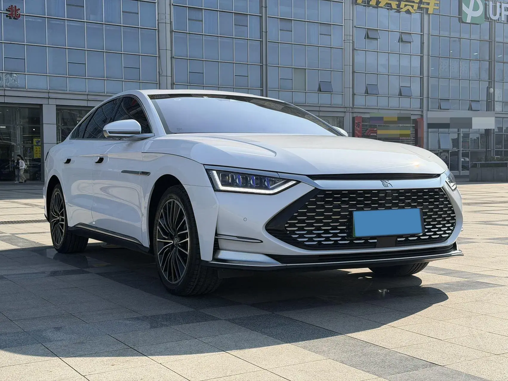 2020 BYD HAN thumbnail 3