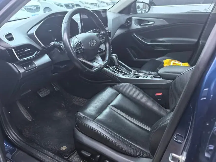 2019 HYUNDAI LA thumbnail 2