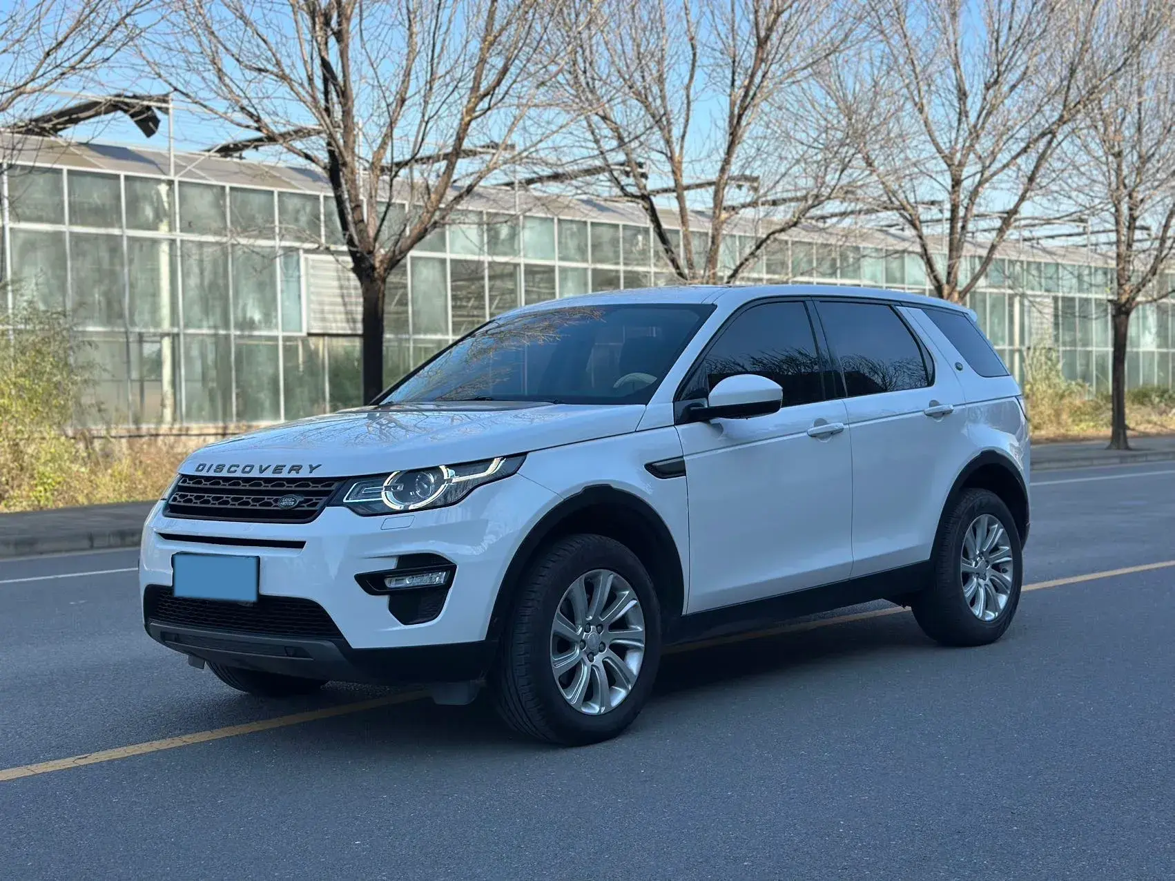 2019 LAND ROVER view 1