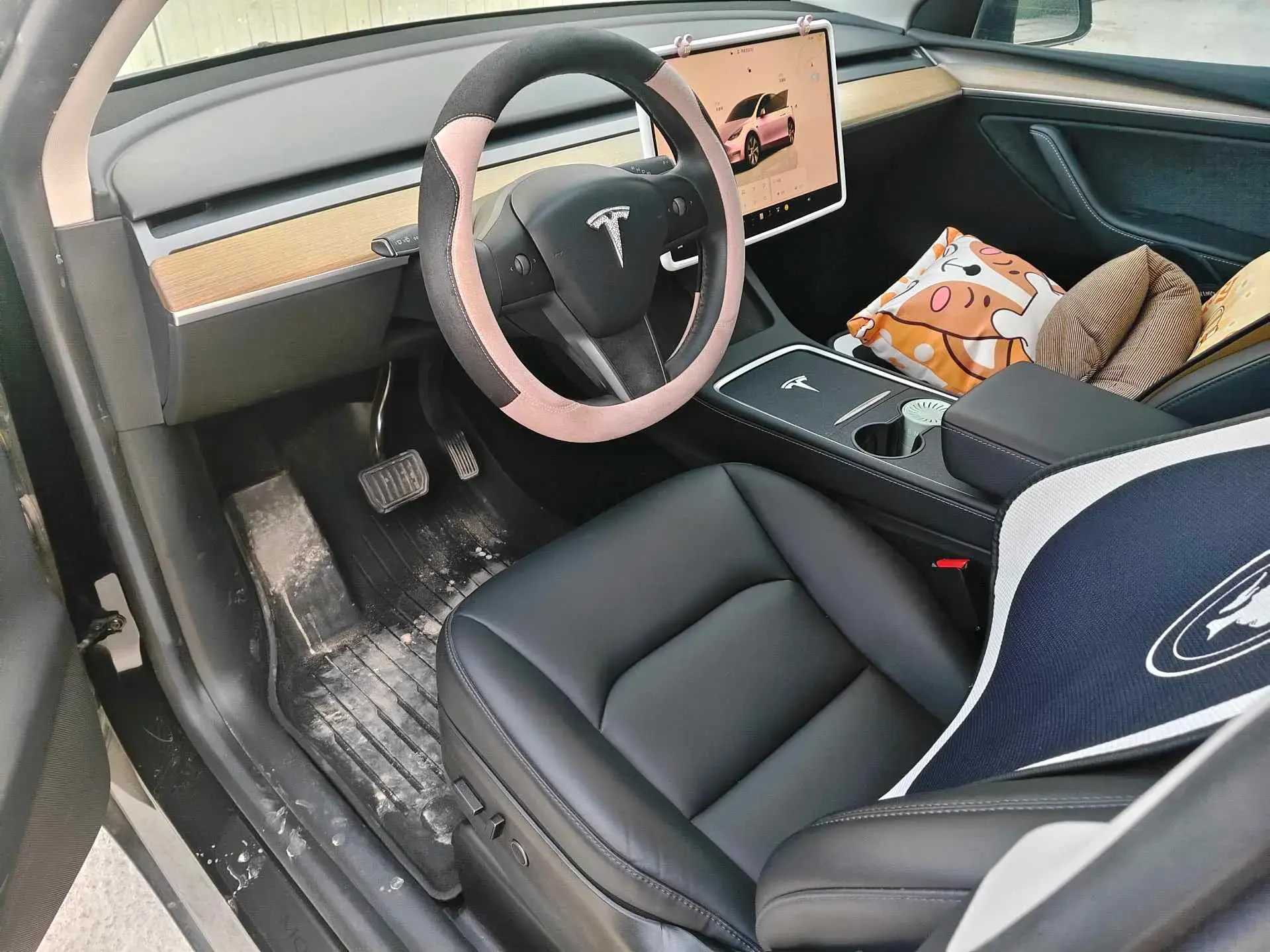 2022 TESLA MODEL thumbnail 4