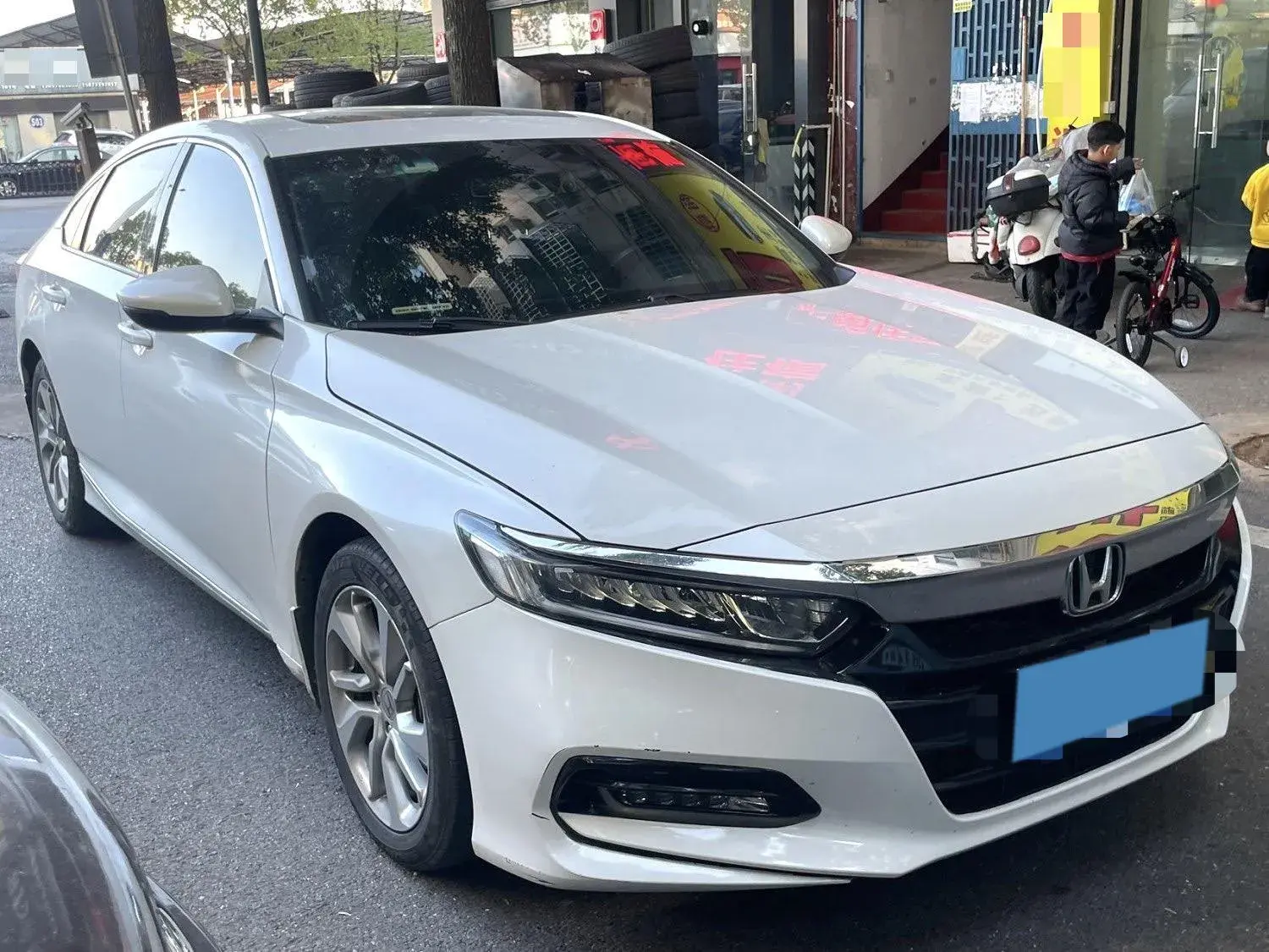 2018 HONDA ACCORD thumbnail 3