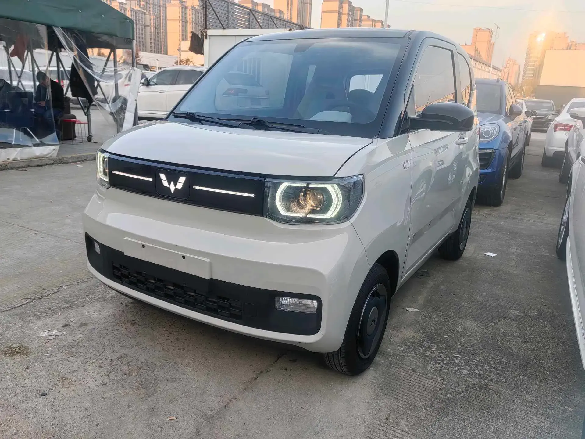 2022 WULING HONGGUANG view 1