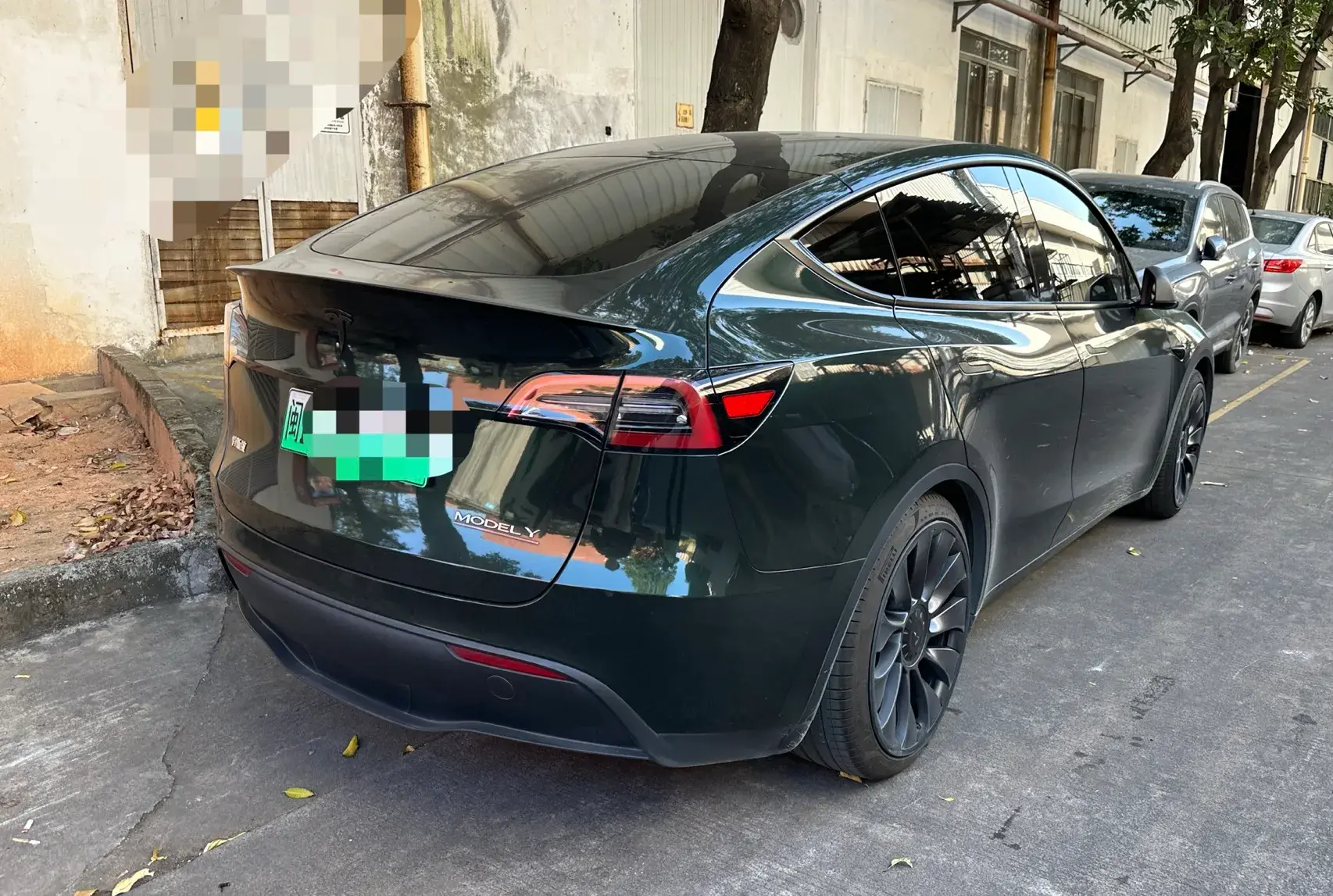 2022 TESLA MODEL thumbnail 2