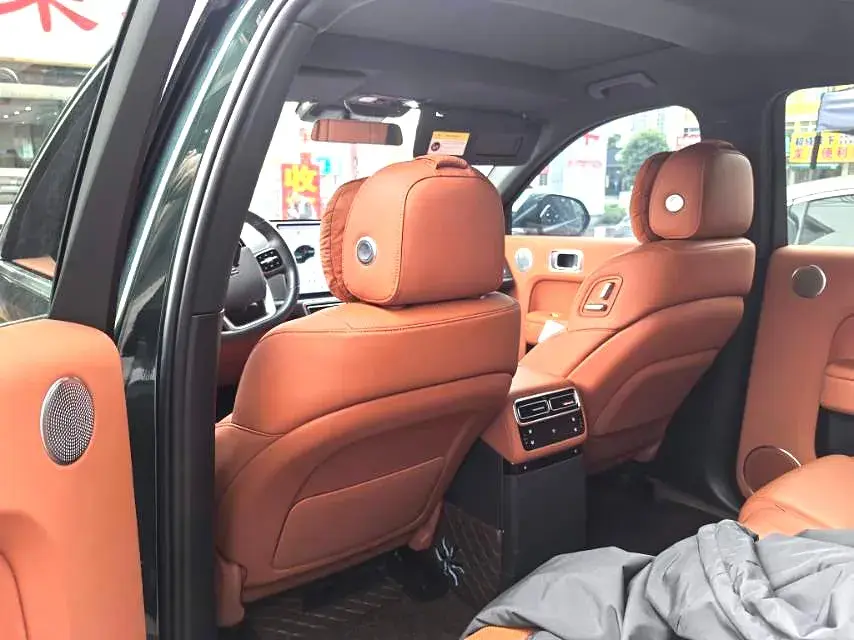 2024 LI L7 thumbnail 4