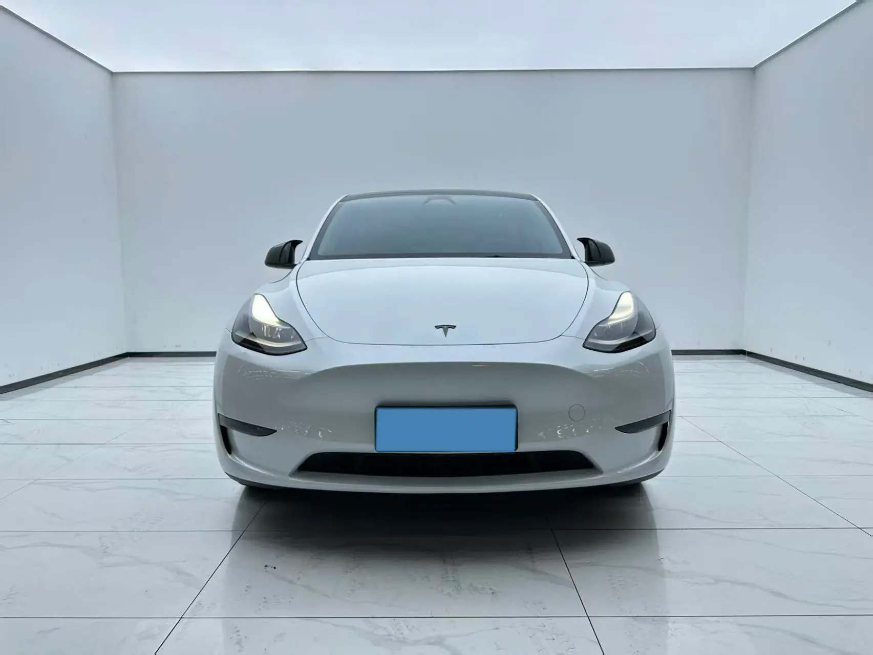 2023 TESLA MODEL thumbnail 2