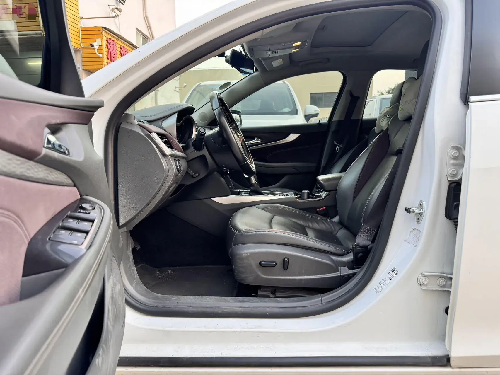 2018 CHEVROLET MALIBU thumbnail 4