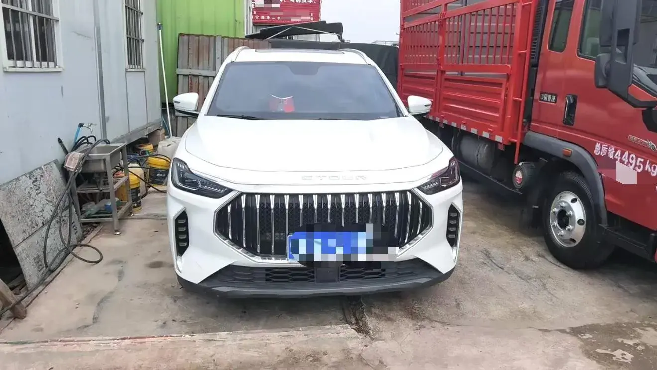 2023 JETOUR X70 thumbnail 2