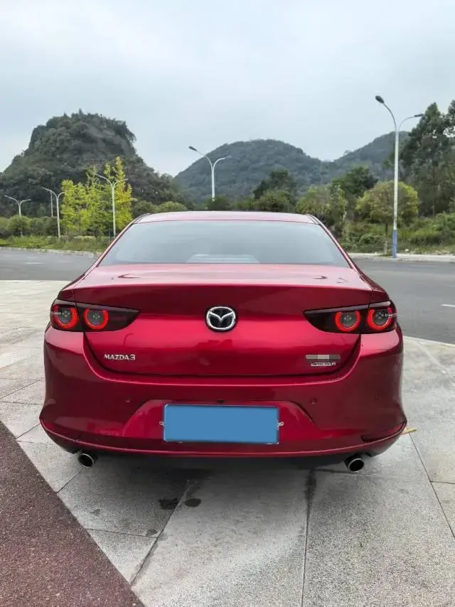 2020 MAZDA 3 thumbnail 3