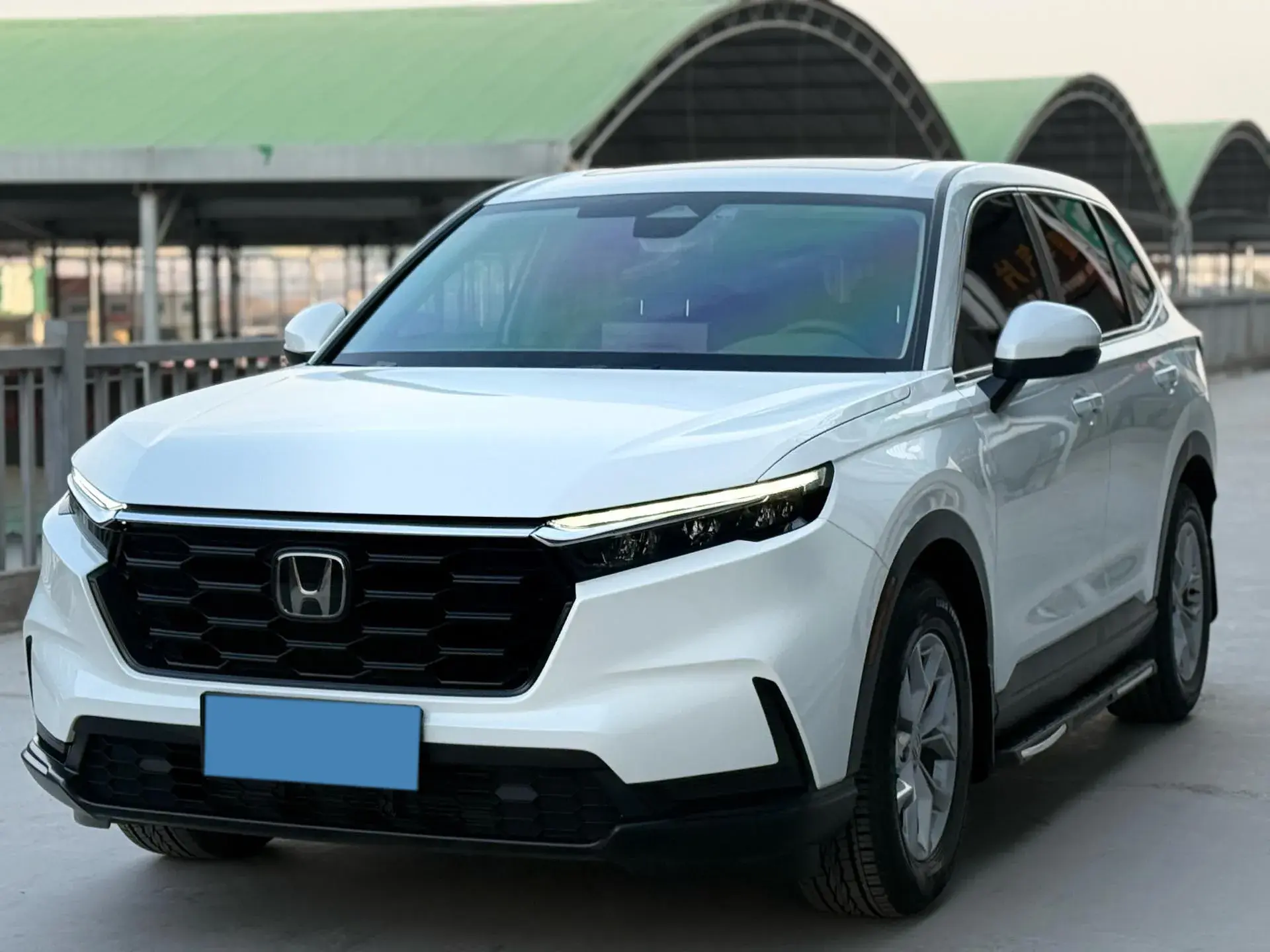 2023 HONDA CR-V view 1