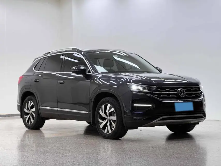 2019 VOLKSWAGEN TAYRON thumbnail 3