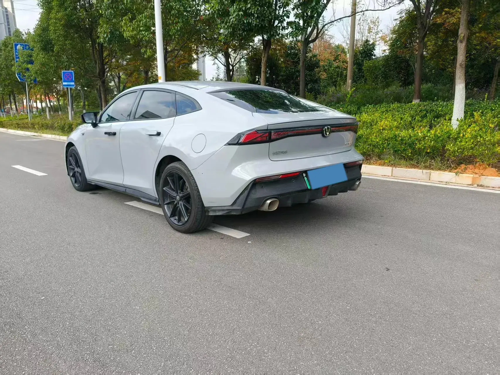 2023 CHANGAN UNI-V thumbnail 3