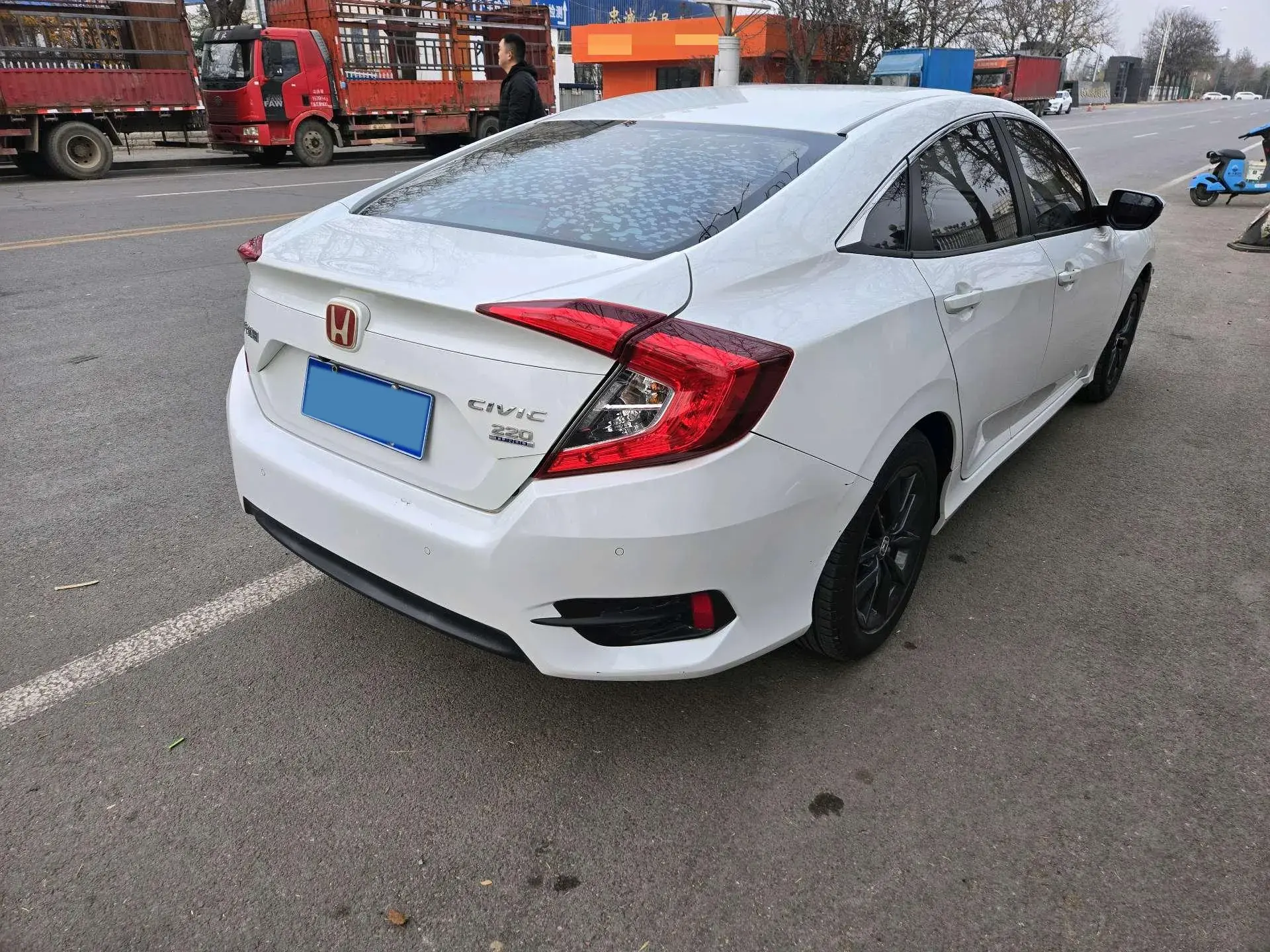 2019 HONDA CIVIC thumbnail 4