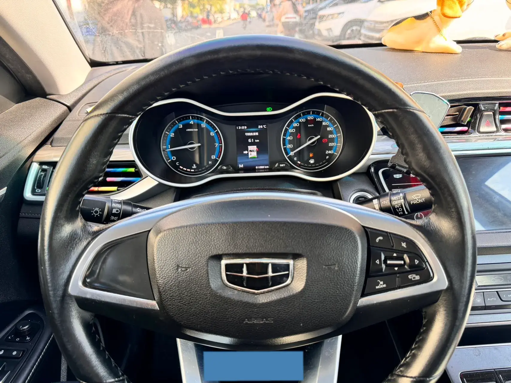 2019 GEELY EMGRAND thumbnail 3