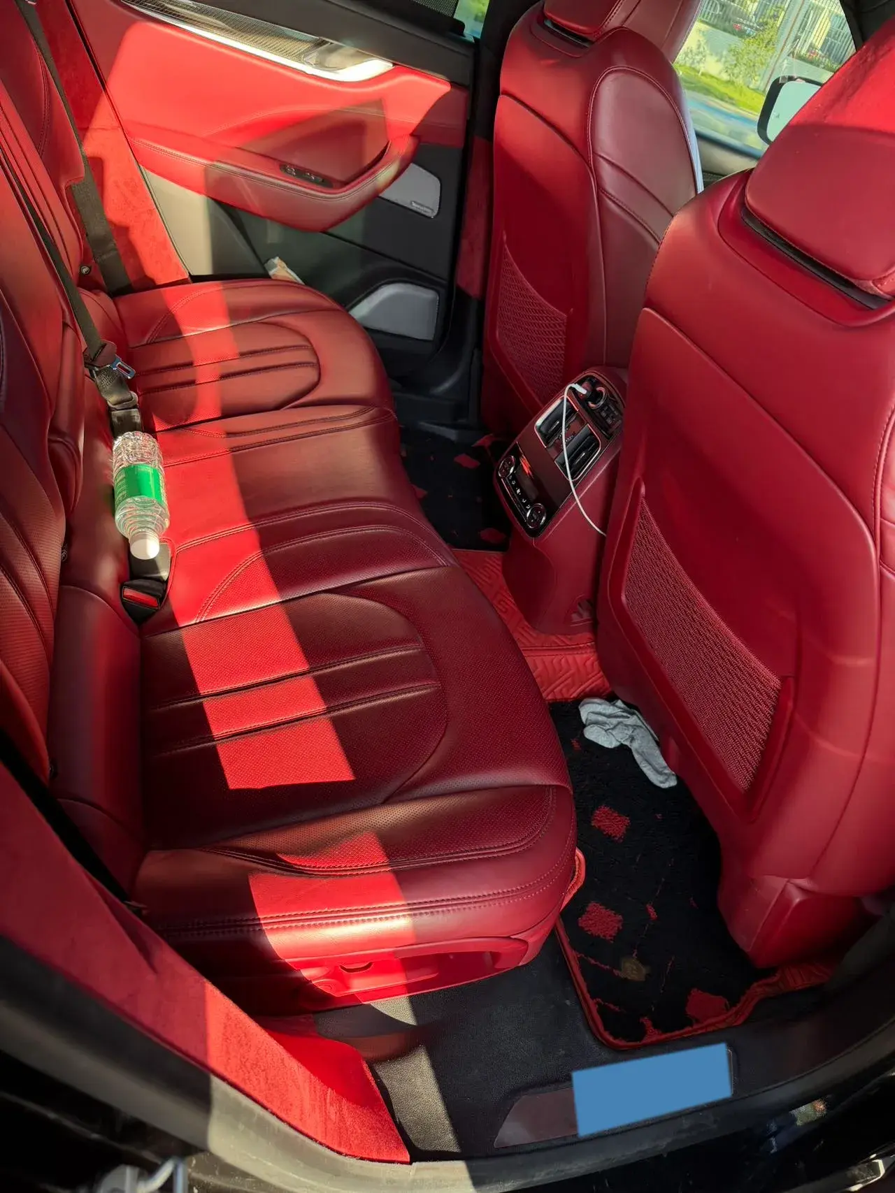 2018 MASERATI LEVANTE thumbnail 4