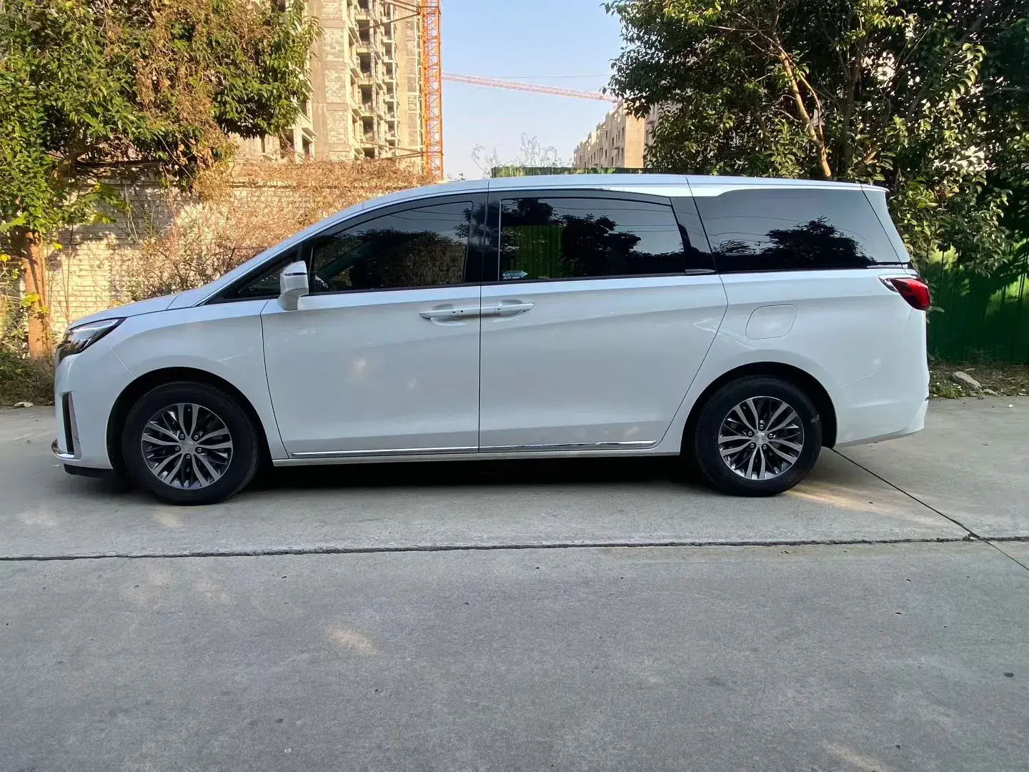 2023 BUICK GL8 thumbnail 3