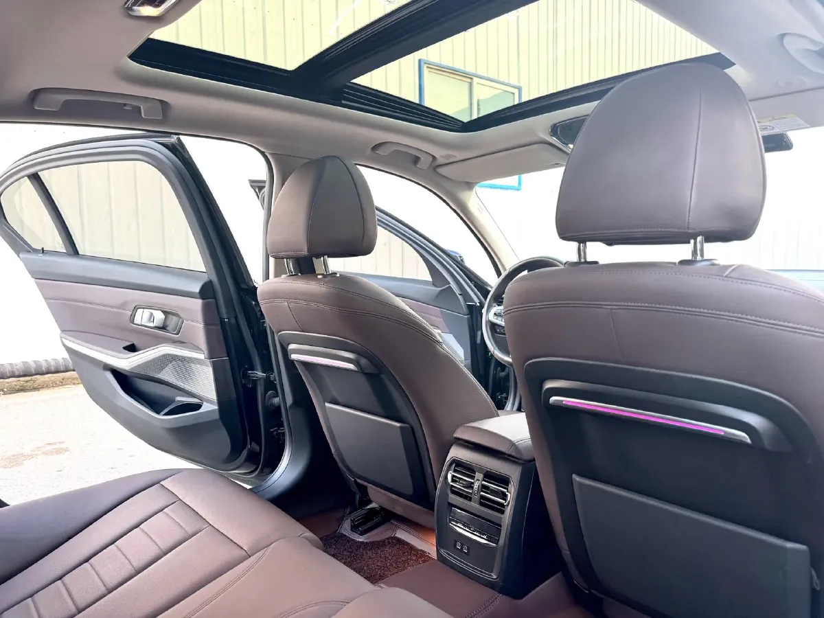 2021 BMW 3 Series 2.0T 184HP L4 8AT,autocango,china used car exporter,china ev exporter,chinese used car exporter,chinese used ev exporter