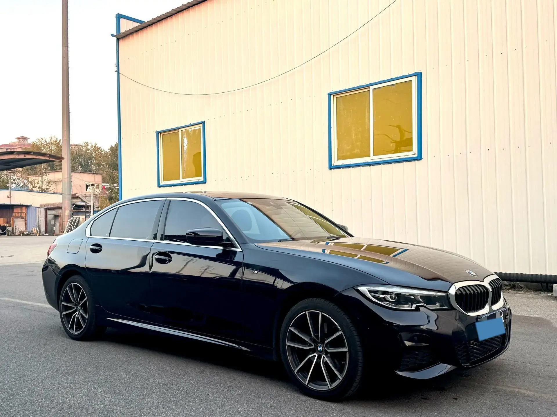 2021 BMW 3 thumbnail 3