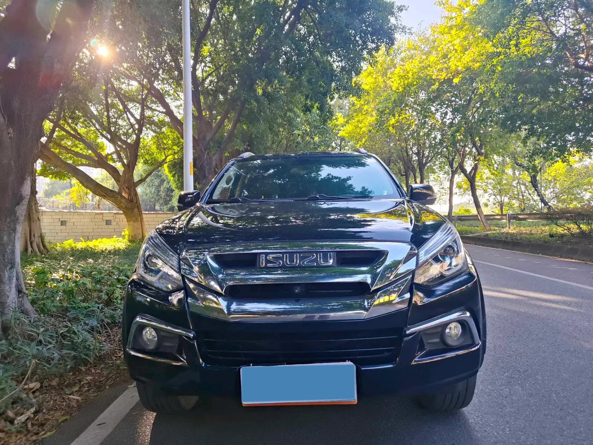 2020 ISUZU MU-X thumbnail 4