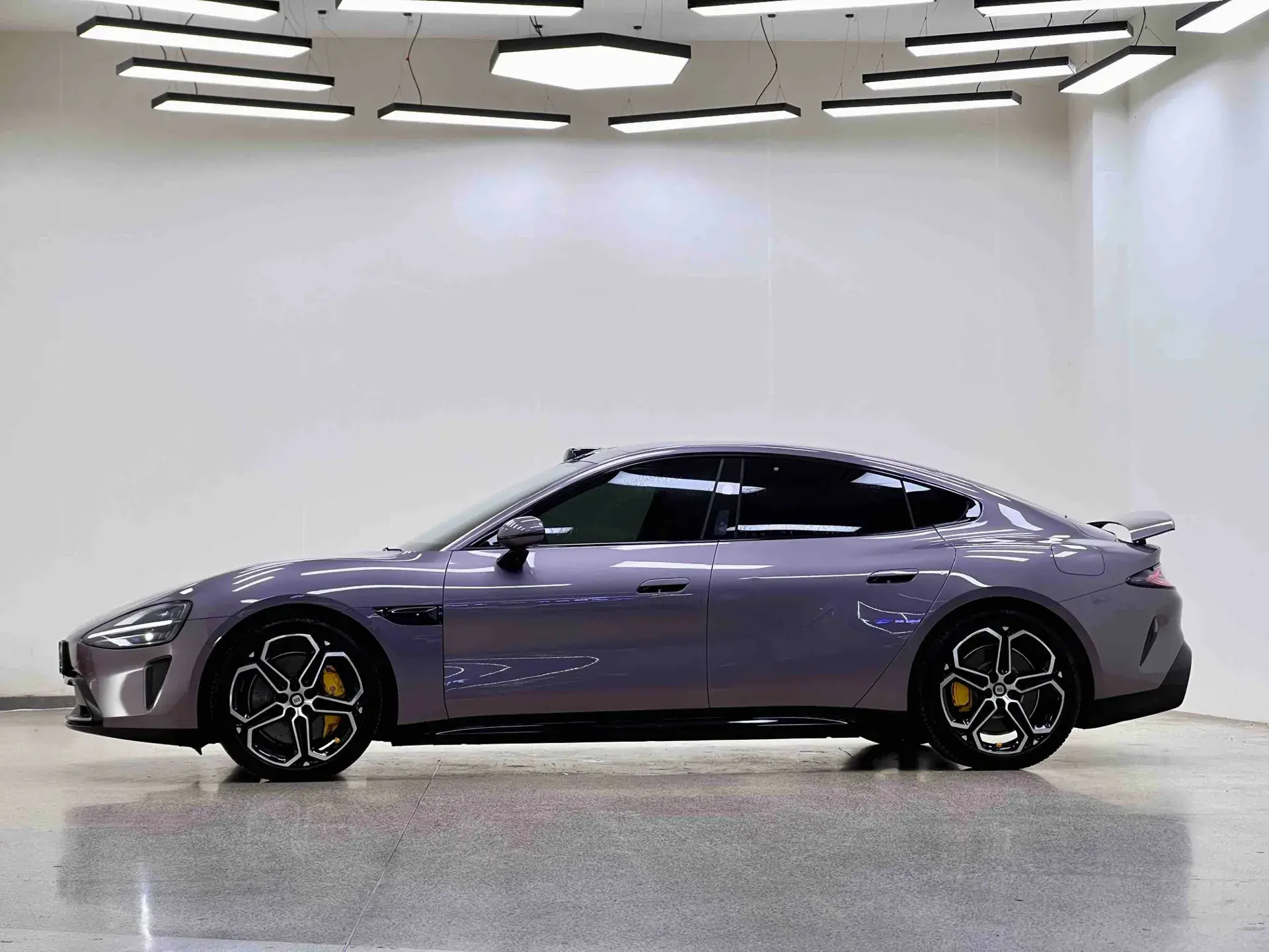 2024 MI SU7 thumbnail 3