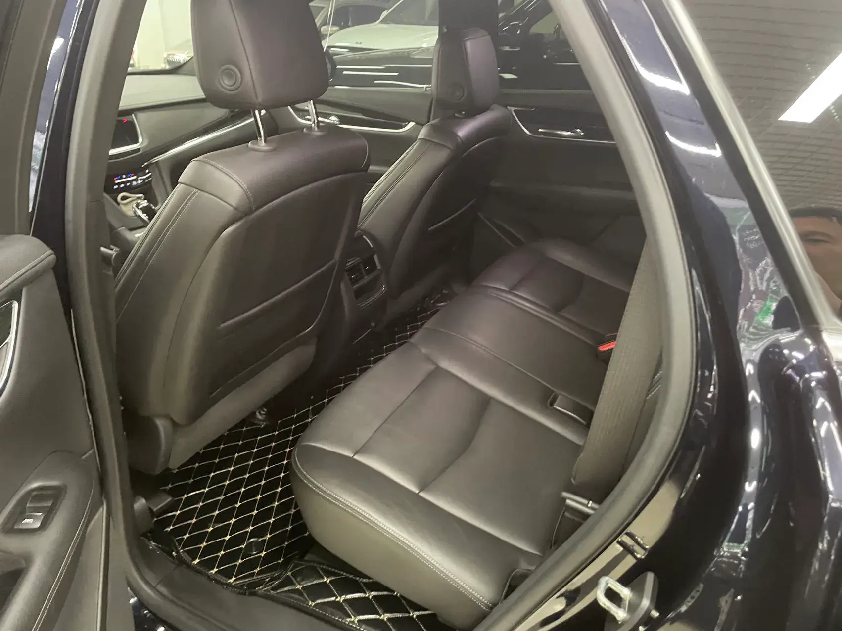 2021 CADILLAC XT5 thumbnail 2