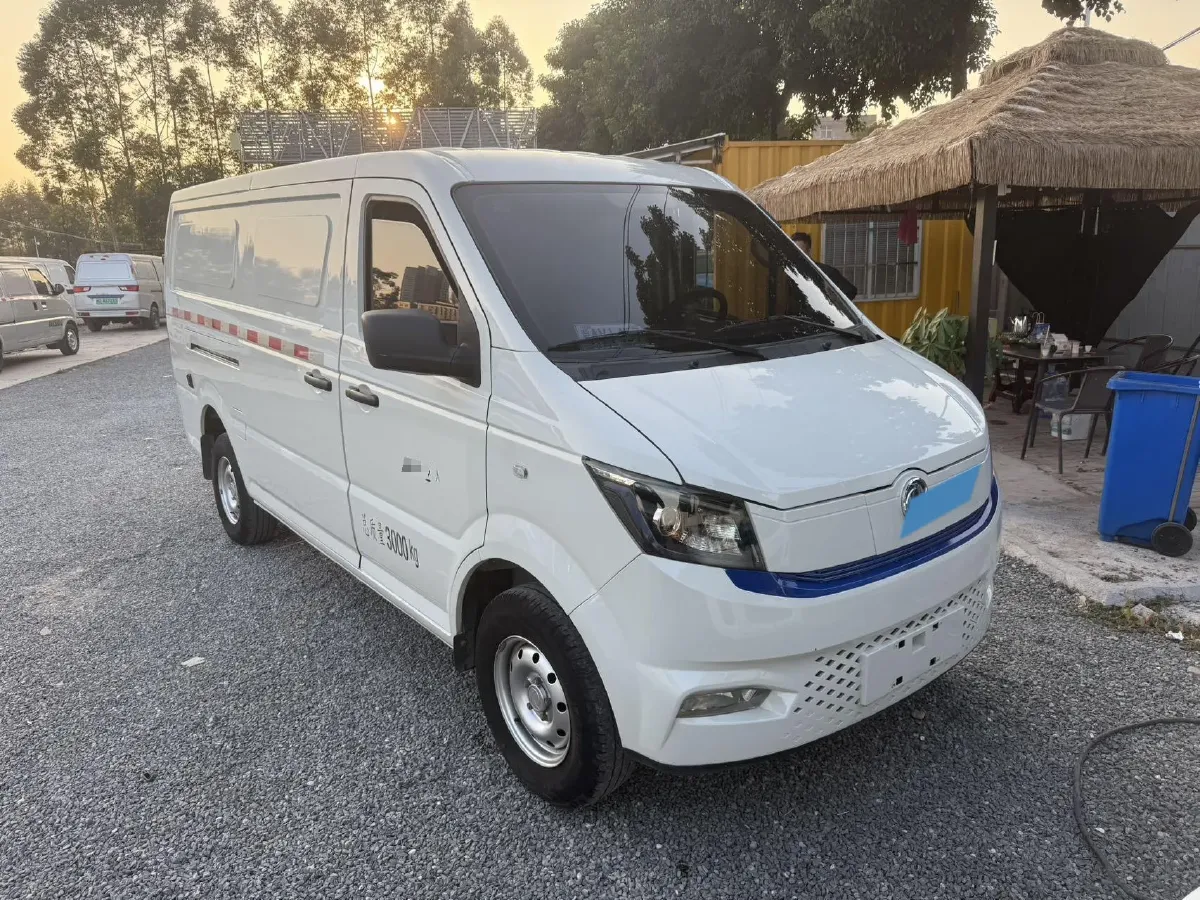 2024 Dongfeng YuFengEM27 BEV 41.86KWH,autocango,china used car exporter,china ev exporter,chinese used car exporter,chinese used ev exporter